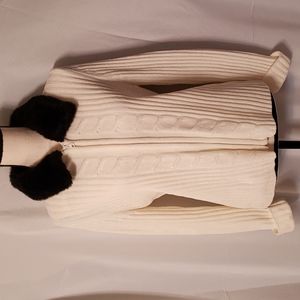 Designers Originals White Cardigan with Black Faux Fur Collar Gorgeous! LP